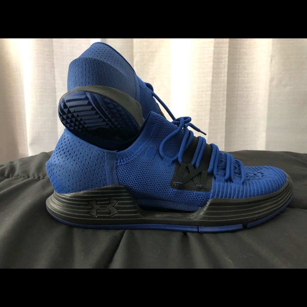 Under Armour Sneakers